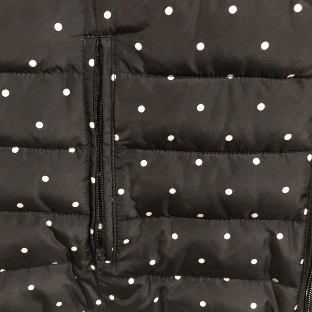 Vest - Picture 2 of 5